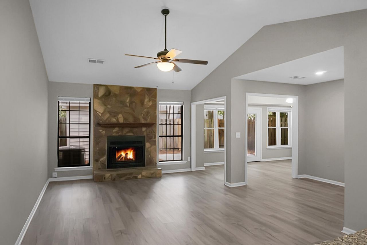 17 Indigo Lane Photo 8