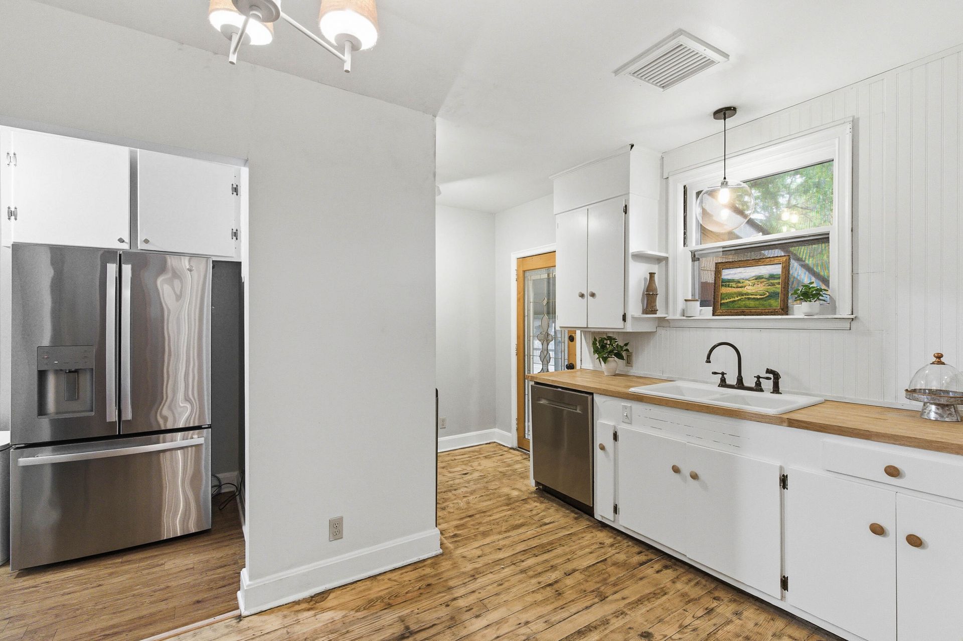 544 3rd Avenue Photo 8