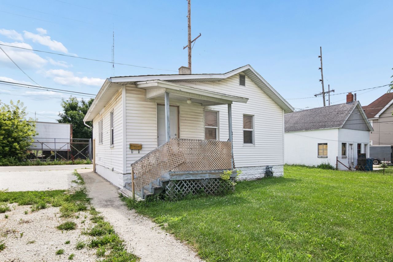 358 S Washington Avenue , Kankakee, IL 60901