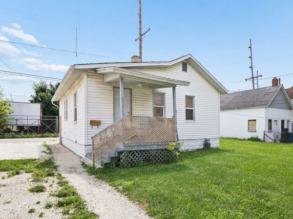 358 S Washington Avenue , Kankakee, IL 60901