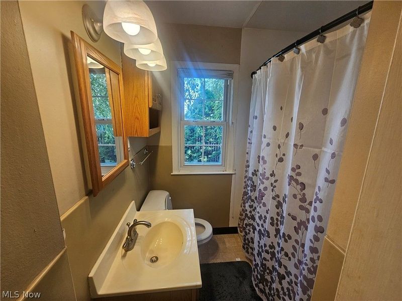 2407 27th Street, Cuyahoga Falls, OH 44223 Photo 10