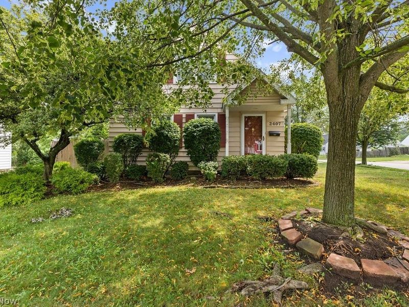 2407 27th Street, Cuyahoga Falls, OH 44223 Photo 3