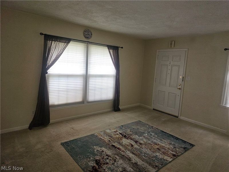 2407 27th Street, Cuyahoga Falls, OH 44223 Photo 4