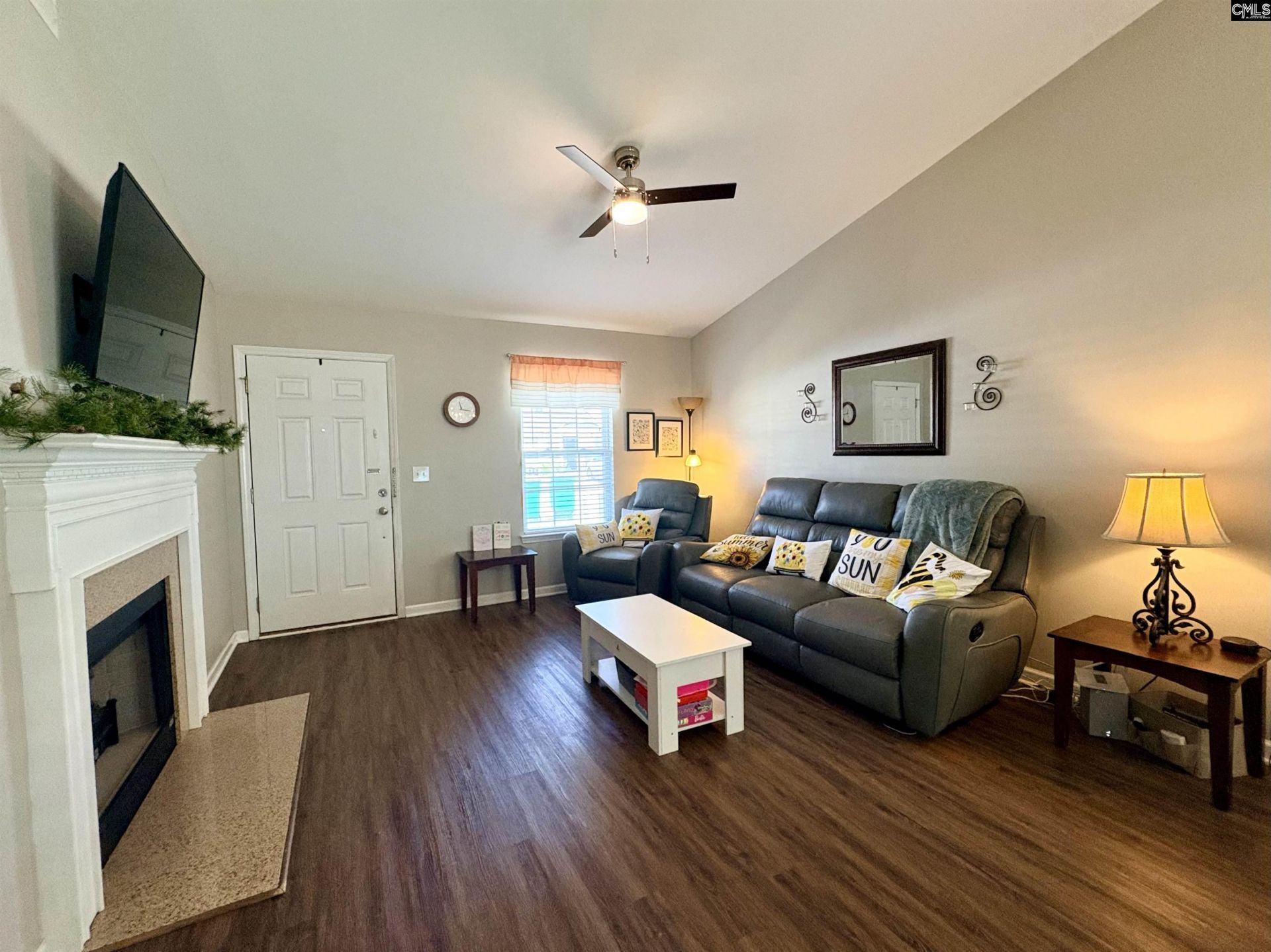 512 Dawsons Park Way Photo 5
