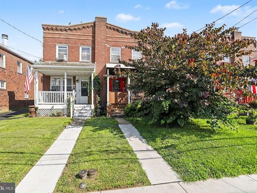 239 Locust Street, New Holland, PA 17557 Main Photo