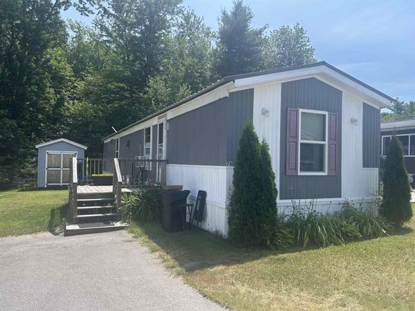 76 Crystal Springs Way, Somersworth, NH 03878