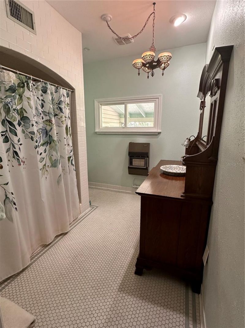 3900 Chalet Suzanne Drive, Lake Wales, FL 33859 Photo