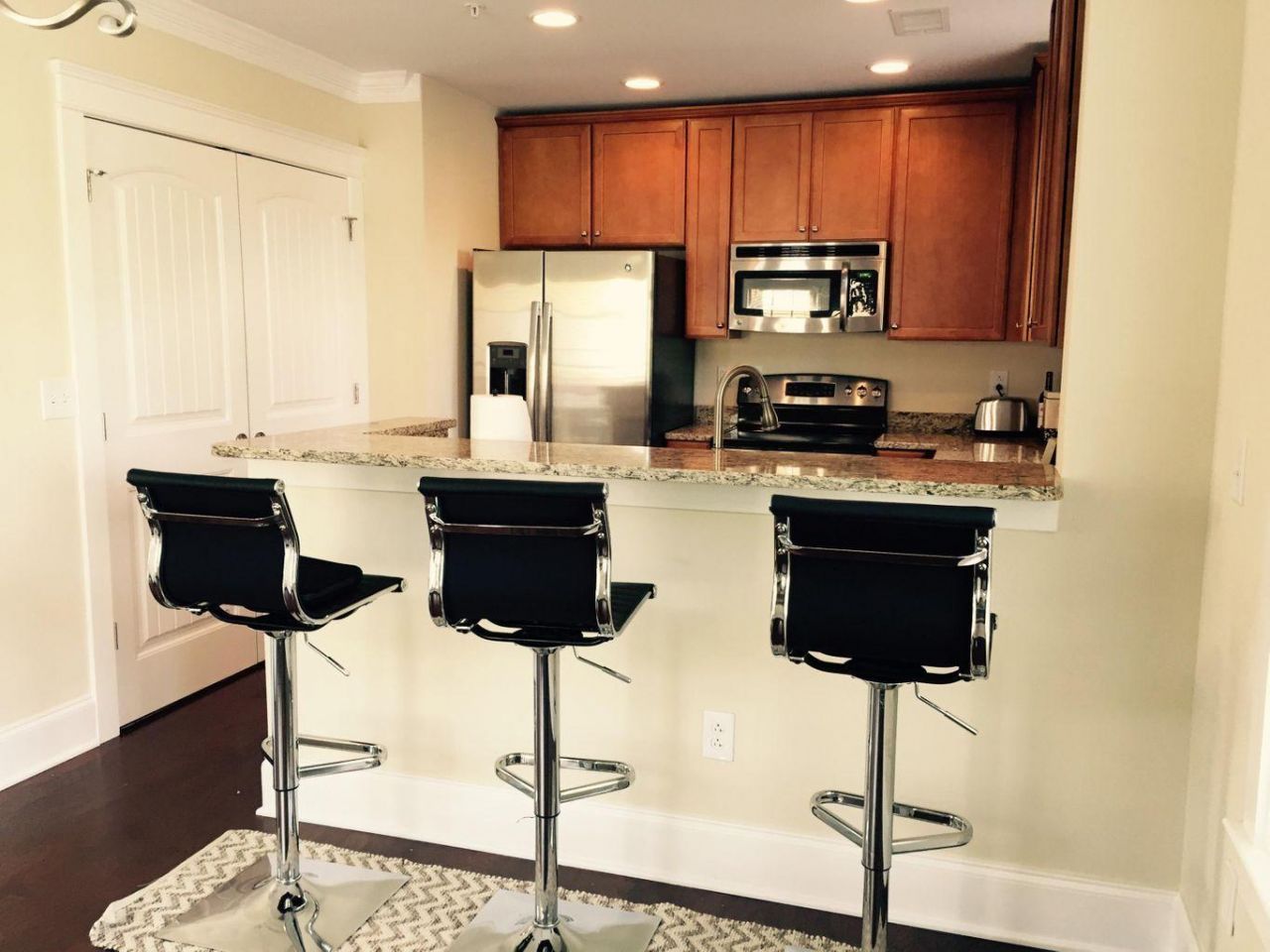 720 S Shelmore Boulevard Photo 9
