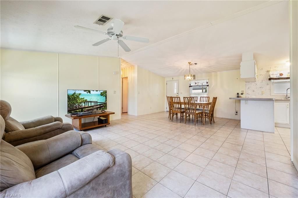 370 Nicklaus Blvd, North Fort Myers, FL 33903 Photo