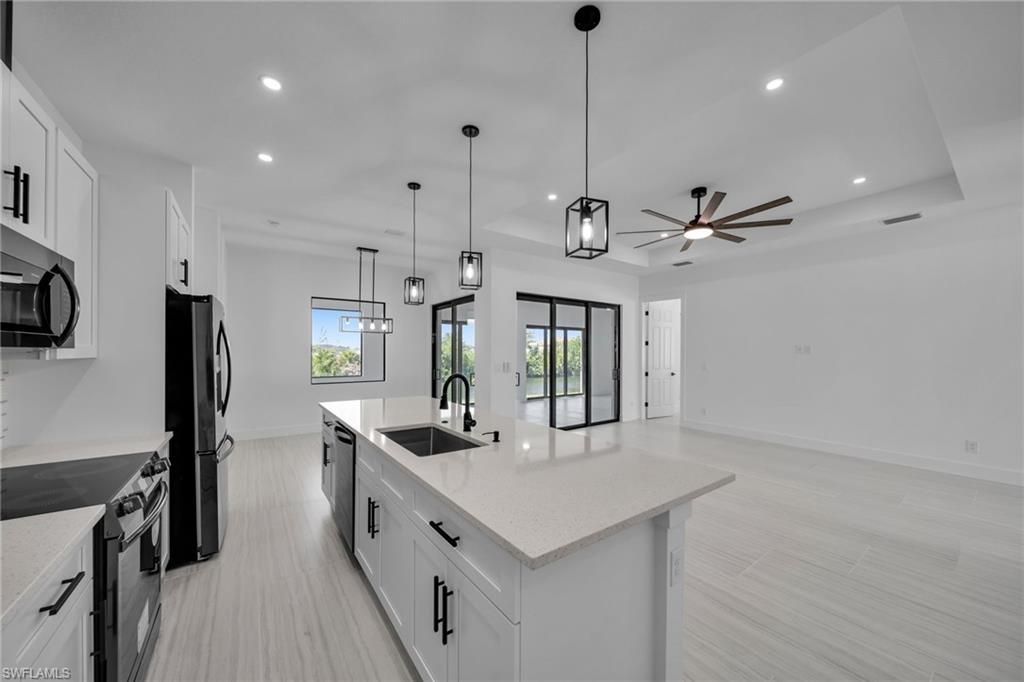 318 NW 9th St , Cape Coral, FL 33993 Photo