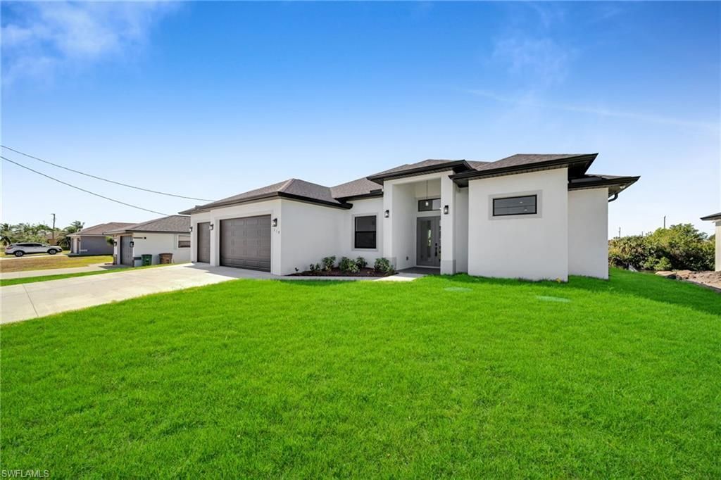 318 NW 9th St , Cape Coral, FL 33993 Photo