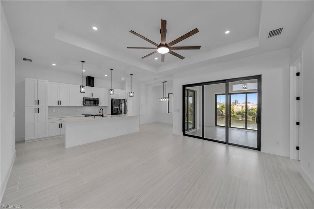 318 NW 9th St , Cape Coral, FL 33993 Photo