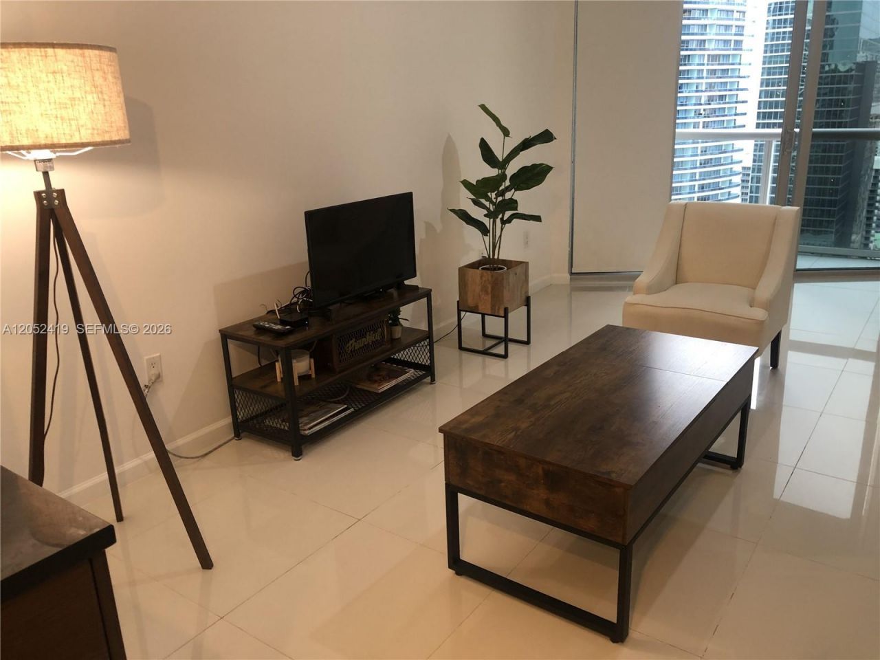 475 Brickell Ave , Unit 4008, Miami, FL 33131 Photo