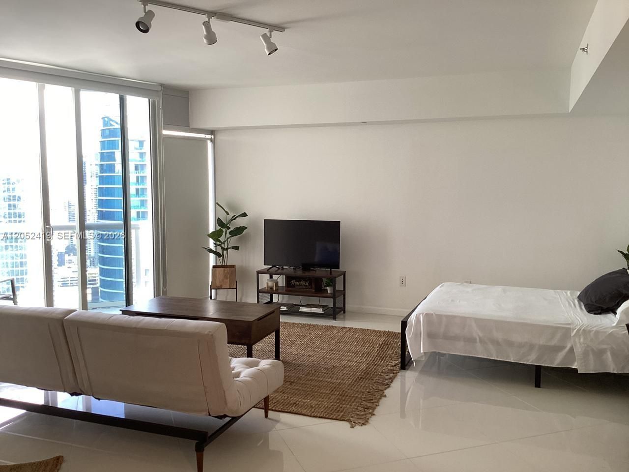 475 Brickell Ave , Unit 4008, Miami, FL 33131 Photo