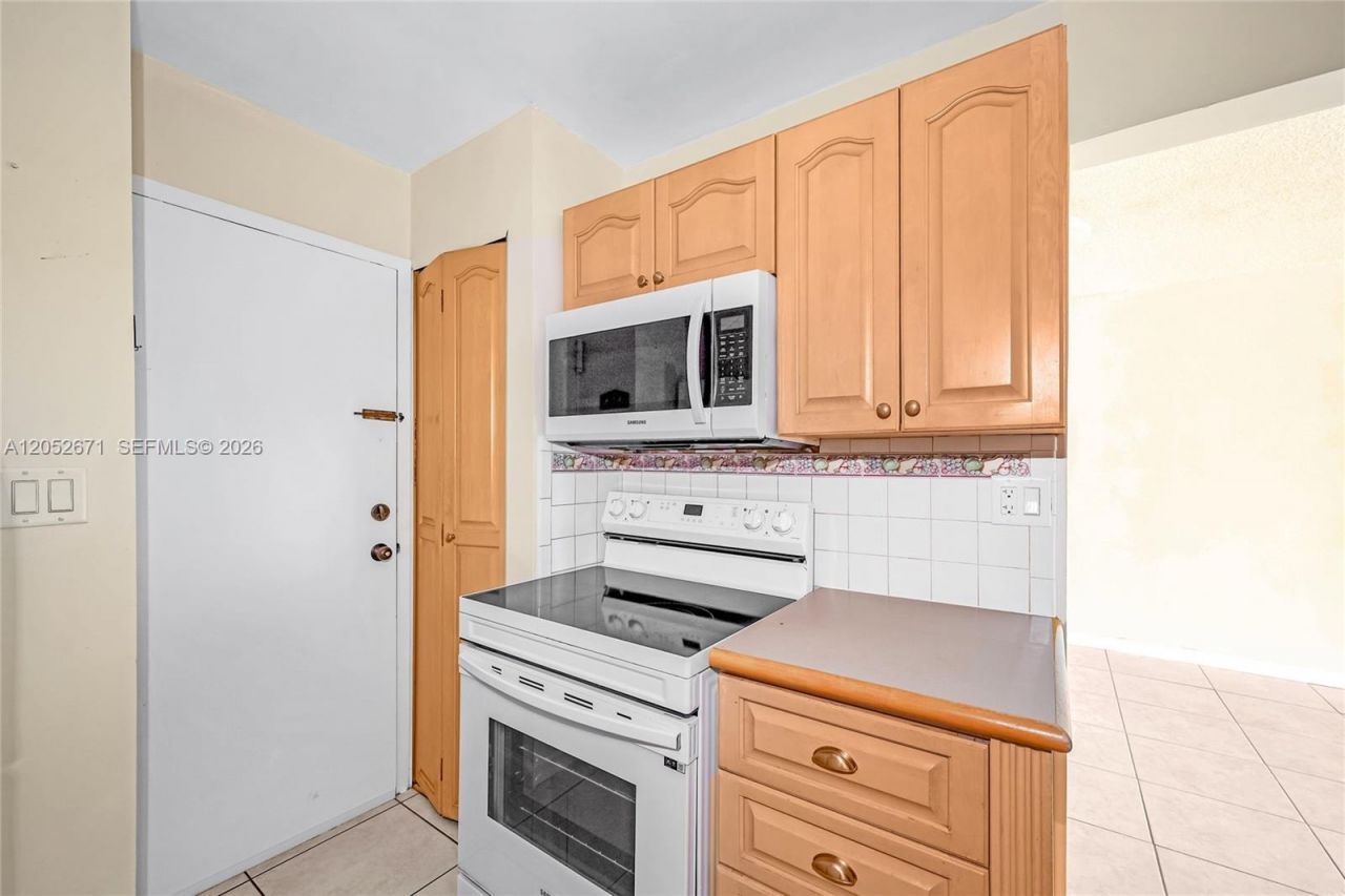 6861 SW 147th Ave , Unit 3G, Miami, FL 33193 Photo