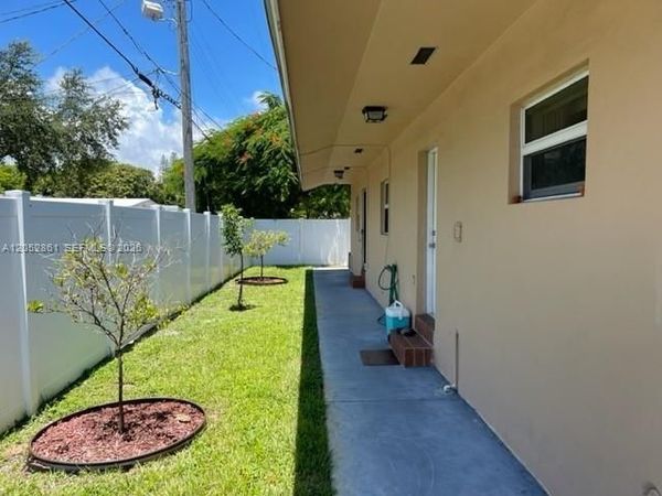 1912 Jefferson St , Unit 2, Hollywood, FL 33020