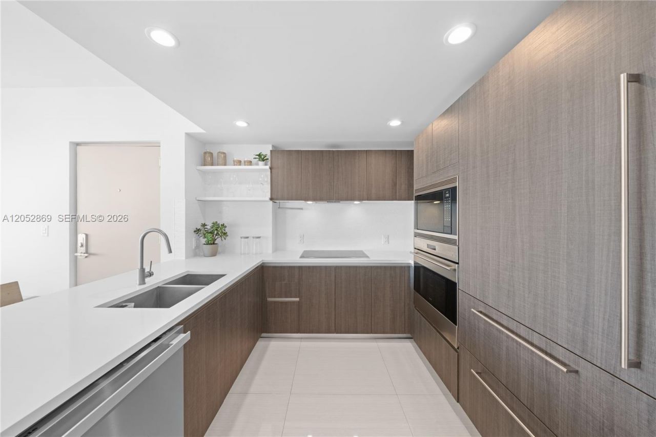 1150 102nd St , Unit 506, Bay Harbor Islands, FL 33154 Photo