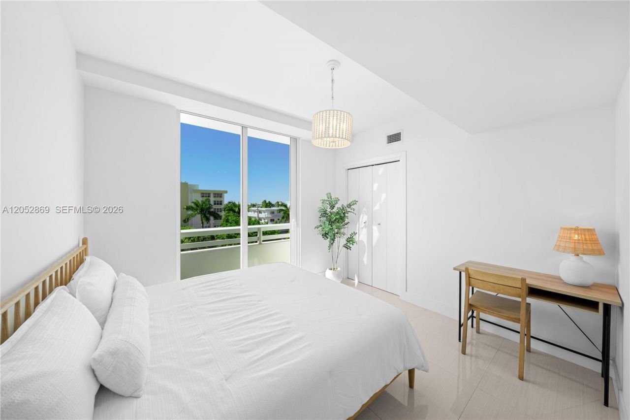 1150 102nd St , Unit 506, Bay Harbor Islands, FL 33154 Photo