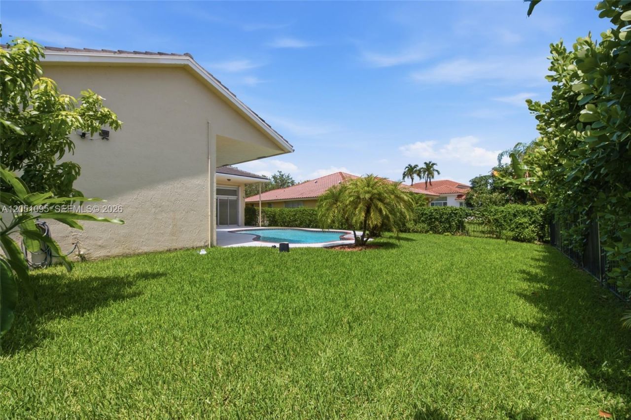 2667 Palmer Pl, Weston, FL 33332 Photo