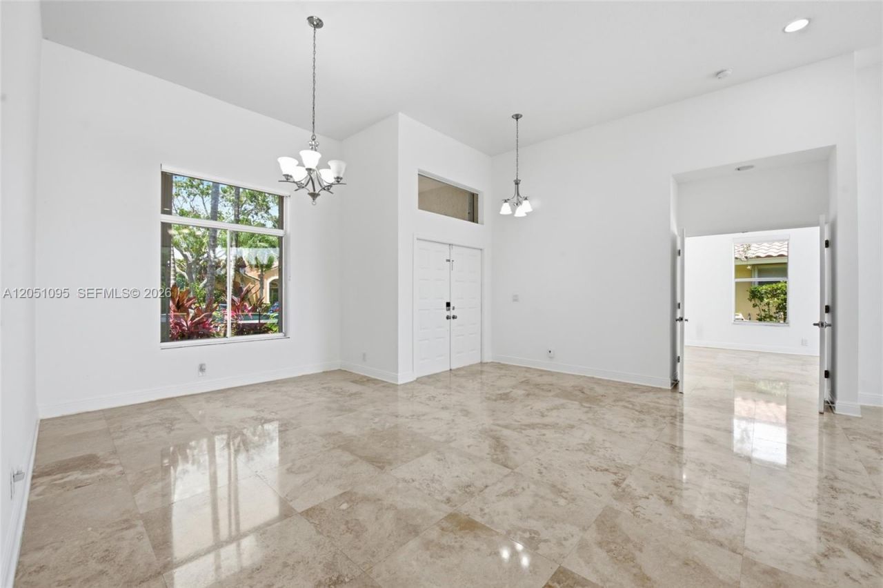 2667 Palmer Pl, Weston, FL 33332 Photo