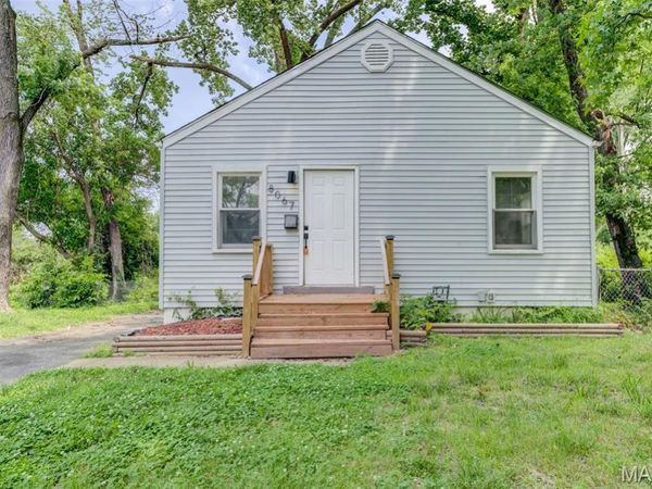 8067 Aline Avenue , St Louis, MO 63134