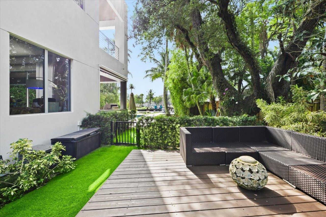 1304 SW 9th Street, Fort Lauderdale, FL 33312 Photo