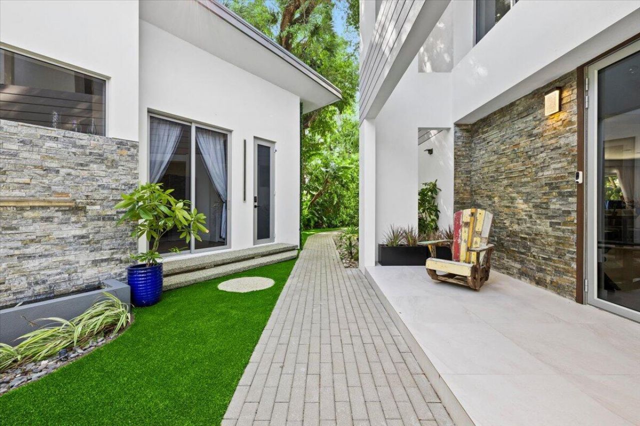 1304 SW 9th Street, Fort Lauderdale, FL 33312 Photo
