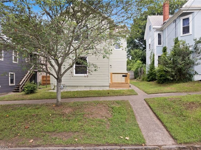 403 E Montgomery Street, Marietta, OH 45750 Photo 1