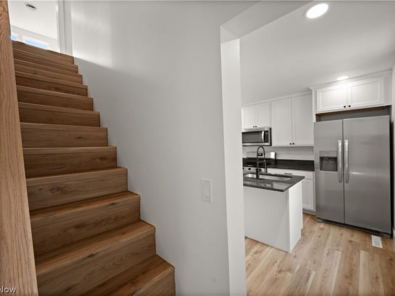 403 E Montgomery Street, Marietta, OH 45750 Photo 14
