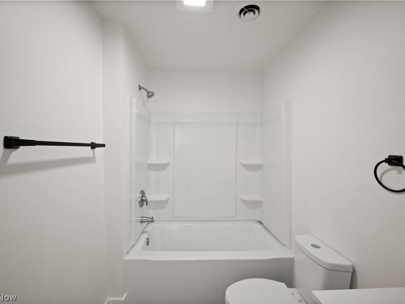 403 E Montgomery Street, Marietta, OH 45750 Photo 15