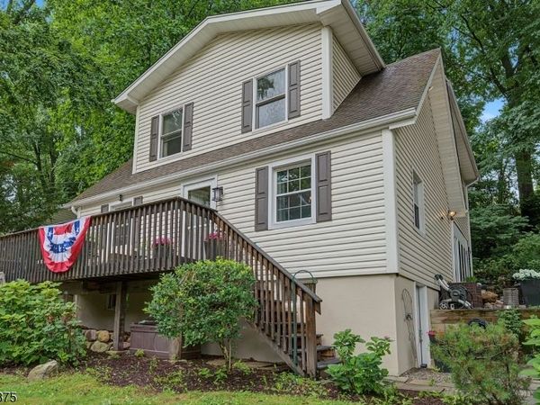 28 Long View Trl, Denville, NJ 07834