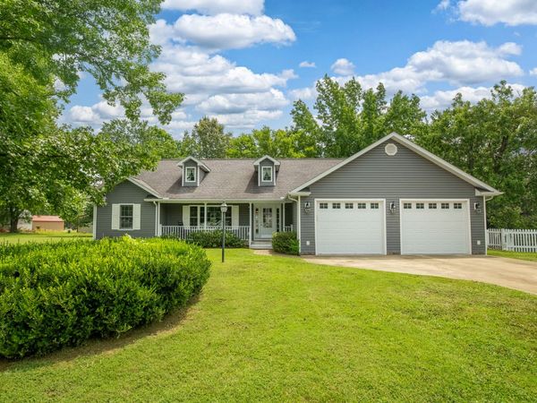 225 Southwest Drive, Harrisburg, IL 62946
