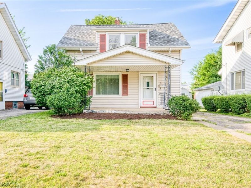 21901 Westport Avenue, Euclid, OH 44123 Photo 2