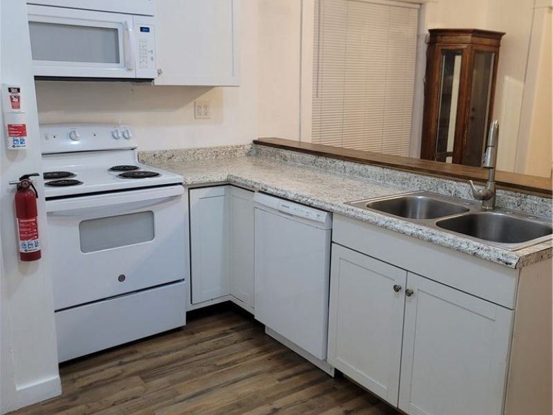71-73 NW 6th Street, Barberton, OH 44203 Photo 6