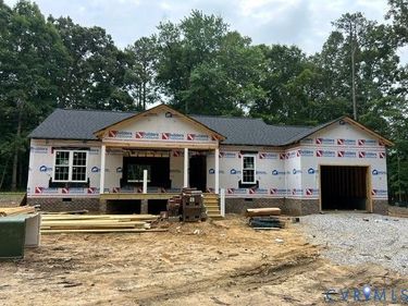 2939 Kingsdale Road , Chester, VA 23237