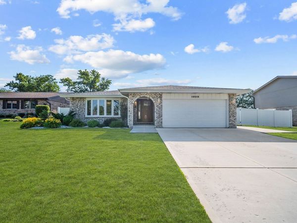 13513 S 84th Avenue , Orland Park, IL 60462