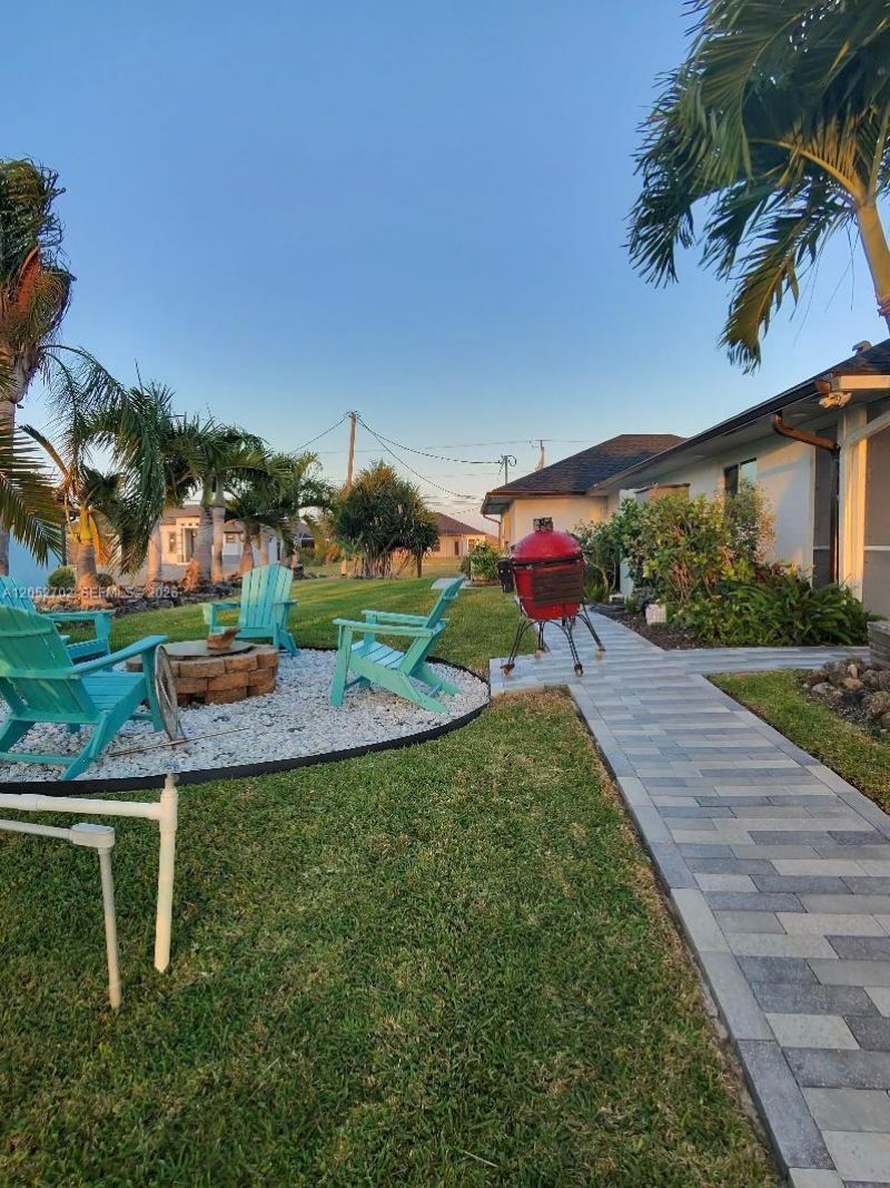 1638 NW 38 Th Pl , Cape Coral, FL 33993 Photo