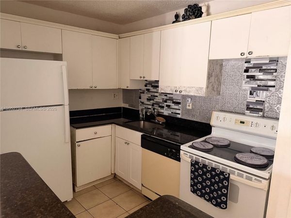 7100 NW 179th St , Unit 104, Hialeah, FL 33015