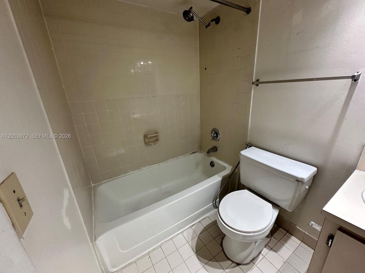 7200 NW 179th St, Unit 311, Hialeah, FL 33015 Photo