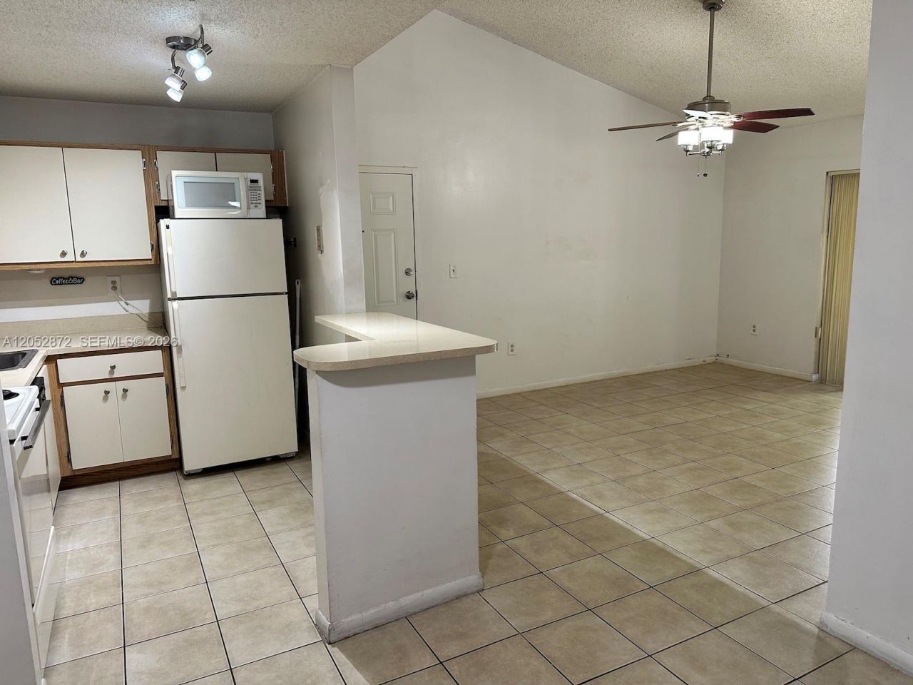 7200 NW 179th St, Unit 311, Hialeah, FL 33015 Photo