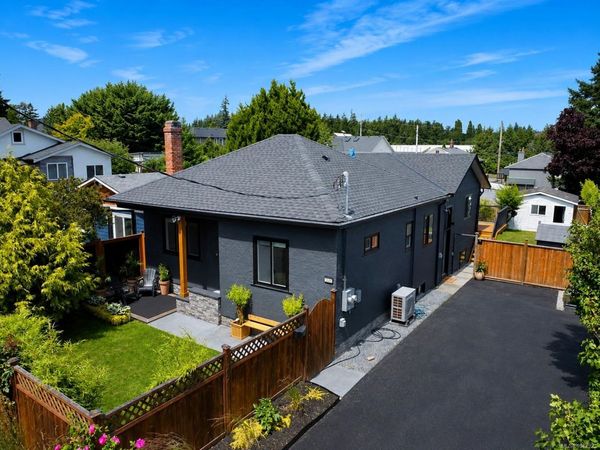 1246 ROY Rd , Saanich, BC V8Z 2X7