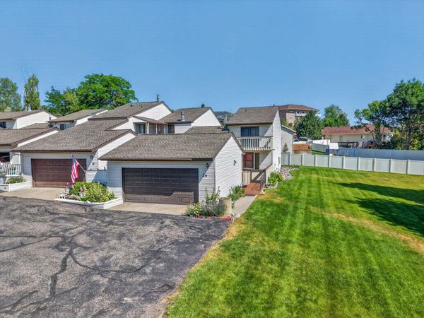 24 Cedar Hills Dr, Pocatello, ID 83204