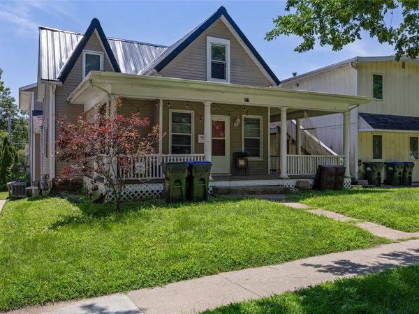 717/719 E Jefferson Street , Iowa City, IA 52246