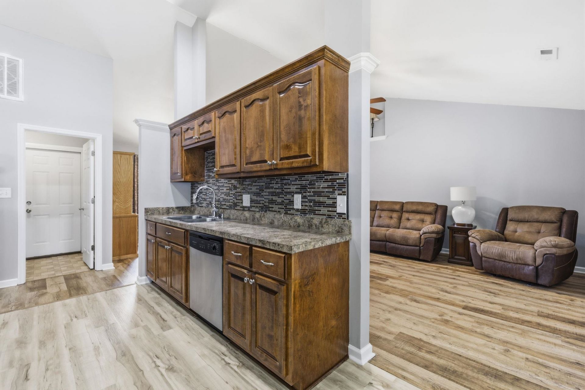 2760 Woodcreek Ln.  Photo 15
