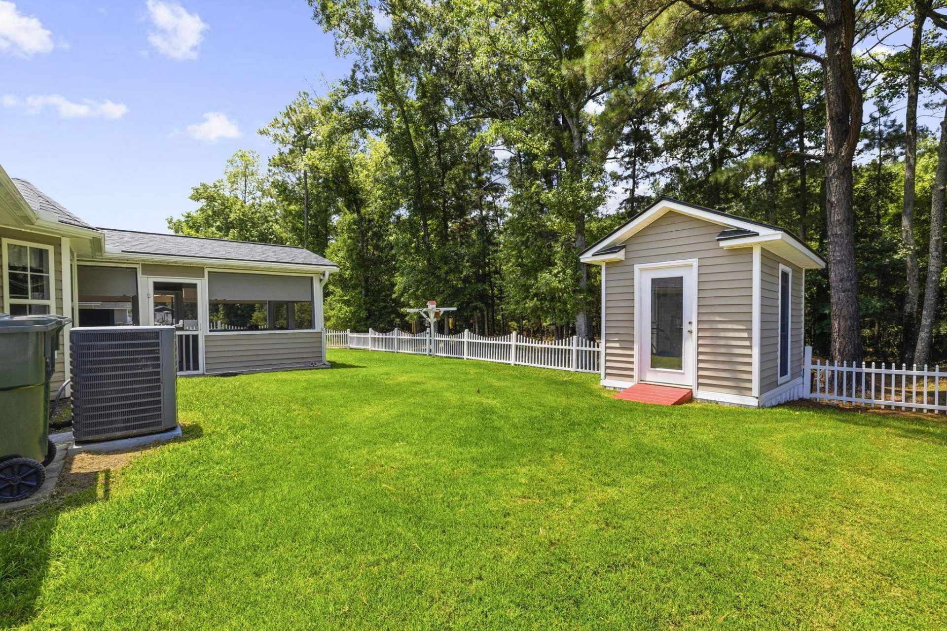 2760 Woodcreek Ln.  Photo 33