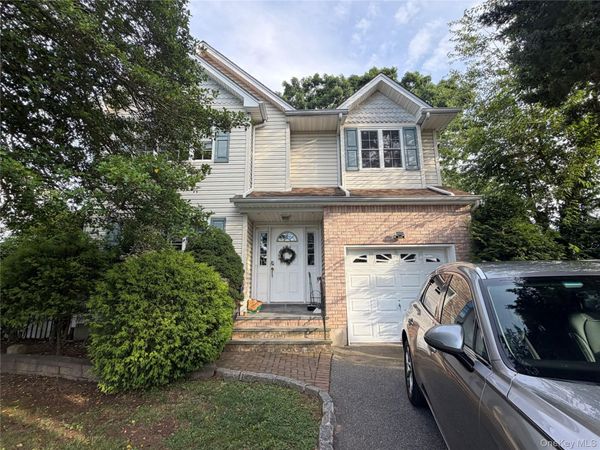 35 Willis Avenue , Syosset, NY 11791