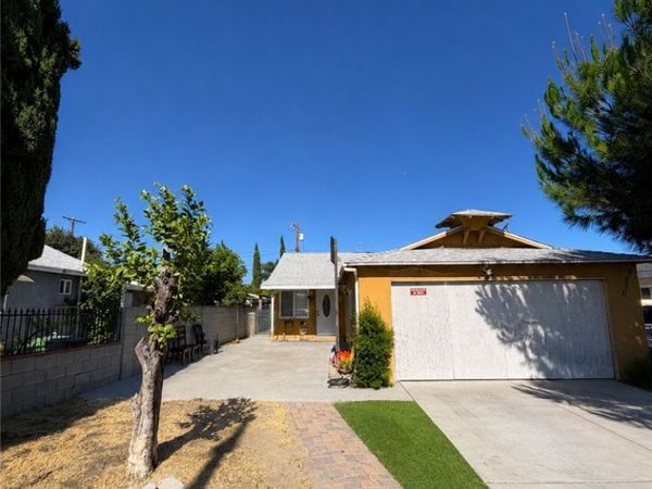 7836 Irvine, North Hollywood, CA 91605