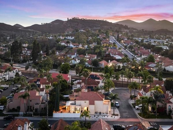 2161 Villa Sonoma Glen, Escondido, CA 92029