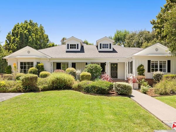 4825 Woodley Avenue, Los Angeles, CA 91436