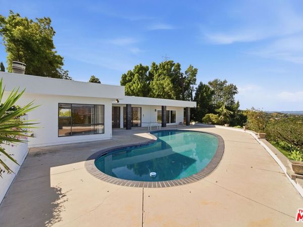 3329 Dona Rosa Drive, Studio City, CA 91604